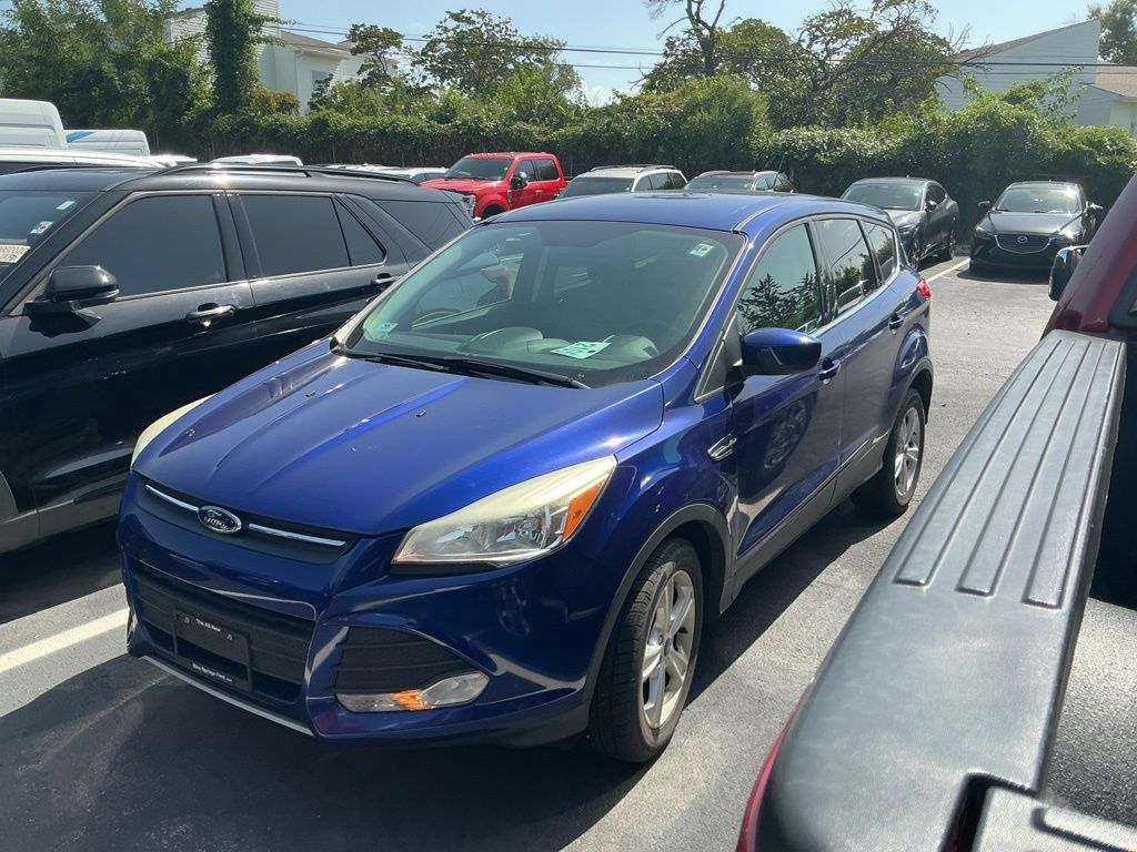 Used 2015 Ford Escape SE FWD image 1
