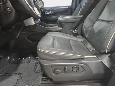 Used 2022 GMC Yukon XL SLT w/ SLT Premium Package RWD image 24