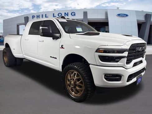 Used 2025 RAM 3500 Laramie image 7