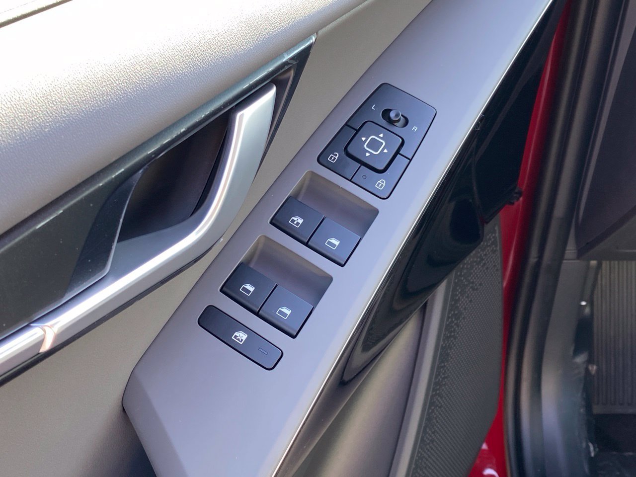 New 2026 Kia Niro EX FWD image 12