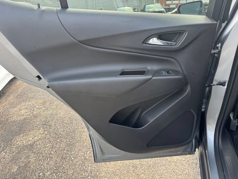 Used 2024 Chevrolet Equinox LT FWD image 25