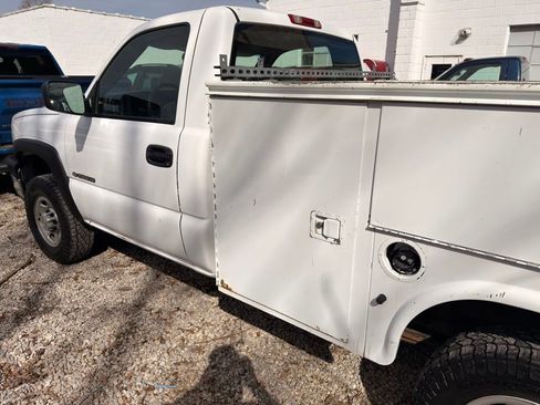 Used 2007 Chevrolet Silverado 2500 W/T image 4