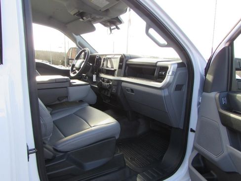Used 2025 Ford F250 XL w/ XL Off-Road Package image 15