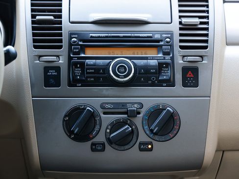 Used 2009 Nissan Versa S 4DR HATCHBACK w/ Convenience Pkg image 33