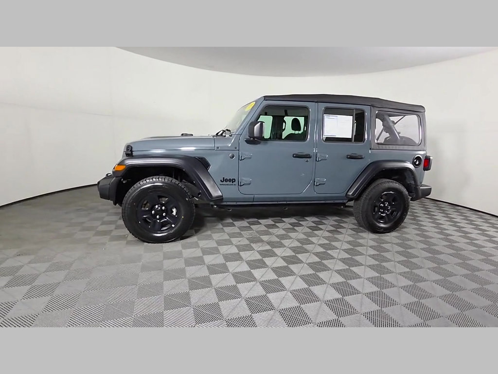 Used 2025 Jeep Wrangler Unlimited Sport AWD/4WD image 46
