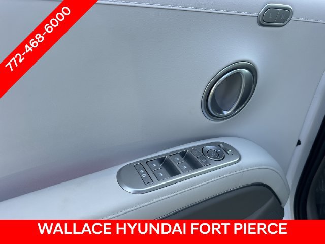 Used 2026 Hyundai Palisade SEL Premium FWD image 14