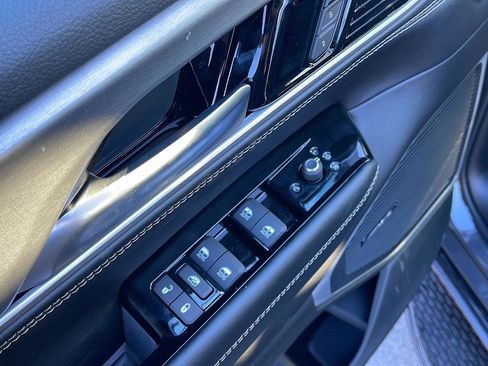 New 2026 Jeep Grand Wagoneer Base image 14