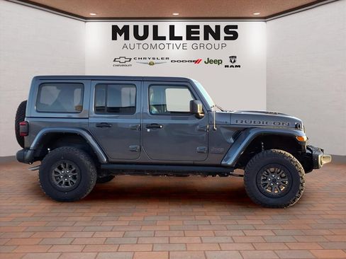 Used 2022 Jeep Wrangler Unlimited Rubicon w/ Trailer Tow Package AWD/4WD image 4