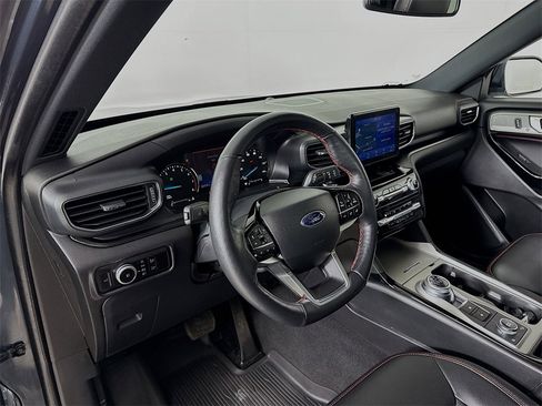 Used 2023 Ford Explorer ST-Line w/ Class IV Trailer Tow Package image 17