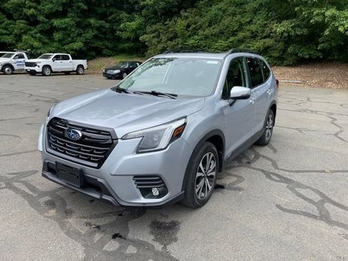 Used 2024 Subaru Forester Limited AWD/4WD image 1