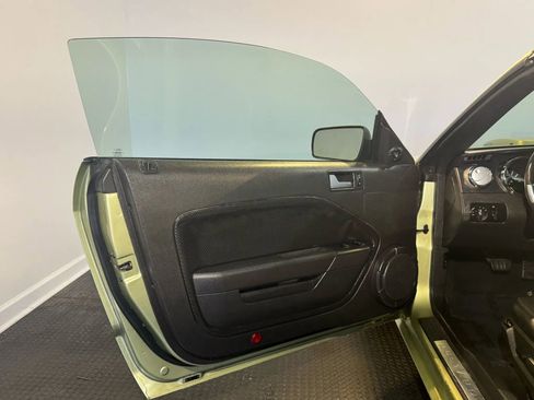 Used 2006 Ford Mustang GT image 7