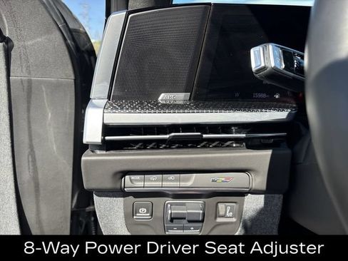 Used 2025 Cadillac Escalade V AWD/4WD image 20