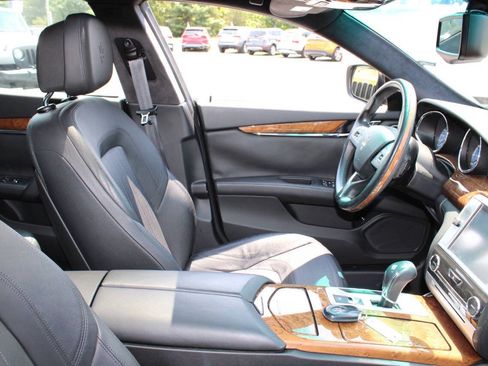 Used 2014 Maserati Quattroporte S Q4 AWD/4WD image 11