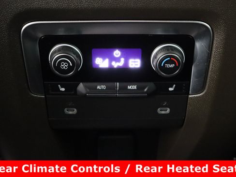 Used 2023 Chevrolet Tahoe Z71 w/ Luxury Package image 32