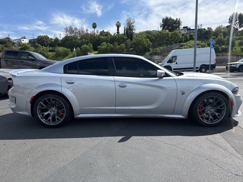 Used 2022 Dodge Charger SRT Hellcat w/ Carbon/Suede Interior Package image 11