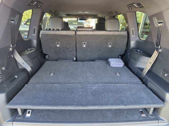 Certified 2025 Lexus LX 700h Luxury w/ Appearance Package AWD/4WD image 16