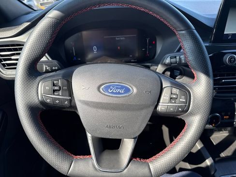 Used 2025 Ford Escape ST-Line Select AWD/4WD image 10