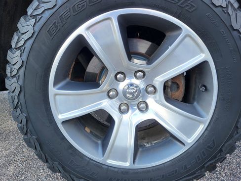 Used 2019 RAM 1500 Sport w/ Advanced Safety Group image 30