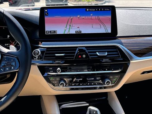 Certified 2023 BMW 530i w/ Premium Package RWD image 7