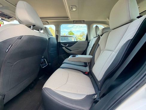 Used 2023 Subaru Forester Premium AWD/4WD image 21