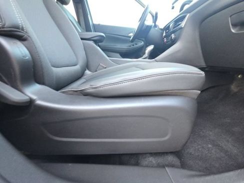 Used 2025 Buick Encore GX Preferred w/ Comfort Package FWD image 17
