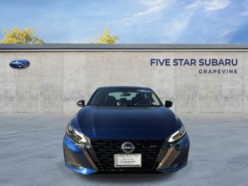 Used 2024 Nissan Altima 2.5 SR FWD image 3