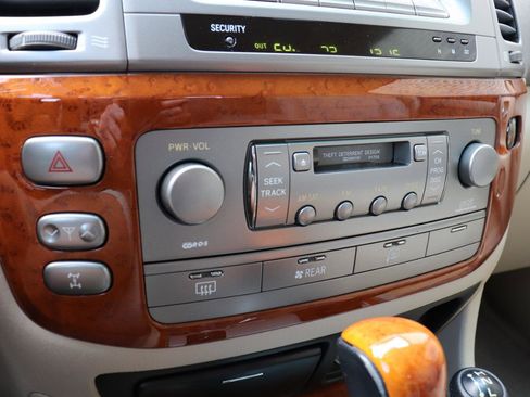 Used 2007 Lexus LX 470 4WD image 65