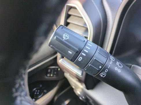 Used 2019 Ford Expedition Limited image 27