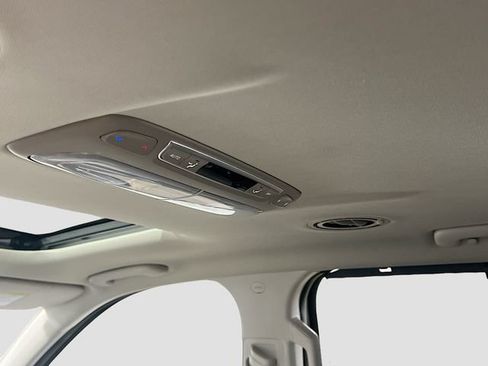Certified 2023 Kia Telluride EX w/ EX Captain's Chair Package FWD image 27