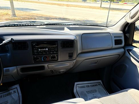 Used 2001 Ford F350 XLT image 36