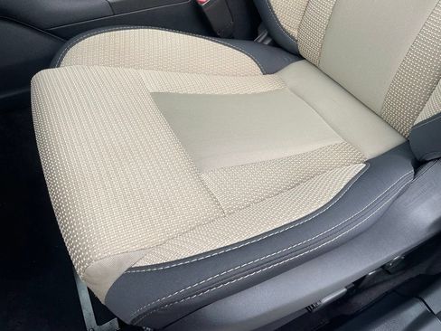 Used 2025 Subaru Outback Premium AWD/4WD image 18