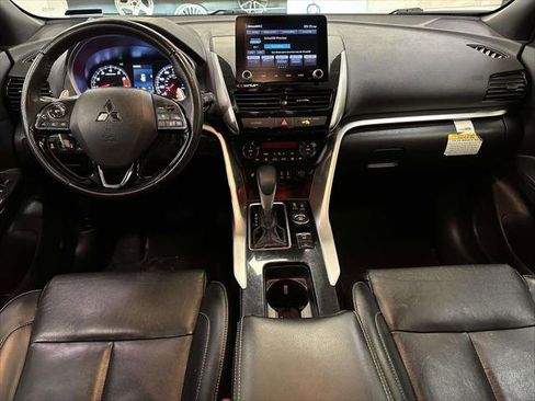 Used 2023 Mitsubishi Eclipse Cross SEL image 12