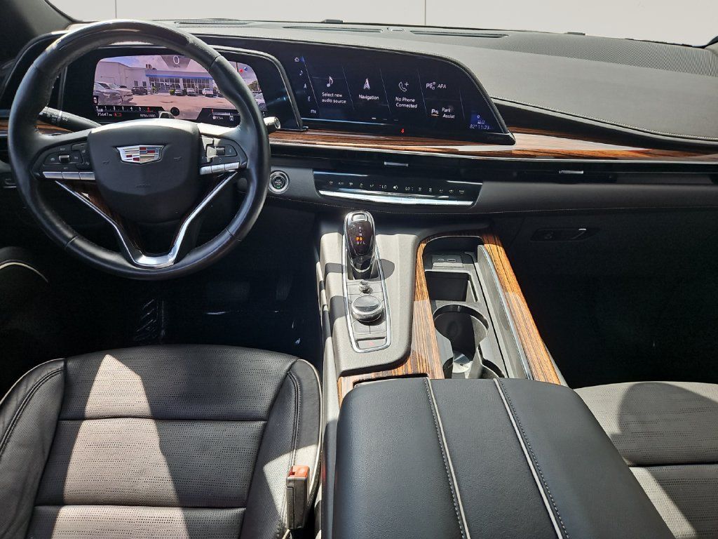 Used 2022 Cadillac Escalade ESV Premium Luxury AWD/4WD image 15