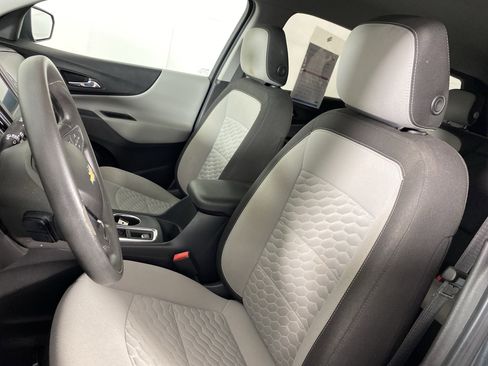 Used 2020 Chevrolet Equinox LS image 14