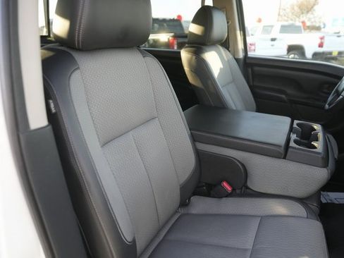 Used 2021 Nissan Titan S w/ S Utility Package image 19