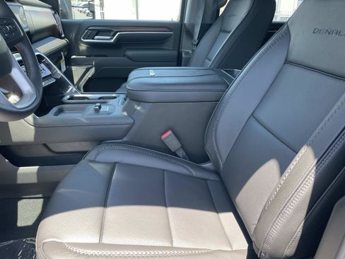 New 2026 GMC Sierra 2500 Denali w/ Denali Reserve Package AWD/4WD image 22