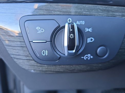 Used 2017 Audi Q7 3.0T Premium Plus image 28