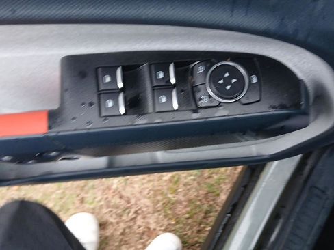 Used 2024 Ford Maverick XLT w/ XLT Luxury Package image 9