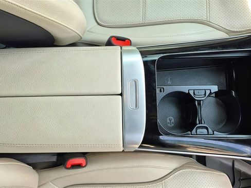 Used 2023 Mercedes-Benz C 300 4MATIC Sedan image 28