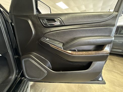 Used 2019 Chevrolet Tahoe LS RWD image 14