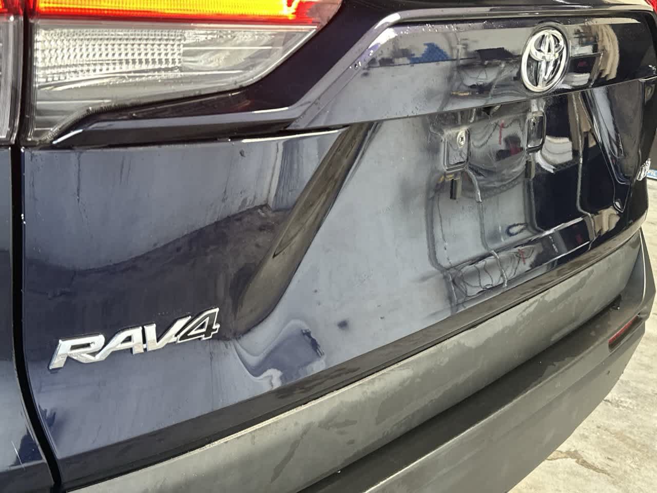 Used 2024 Toyota RAV4 XLE FWD image 10