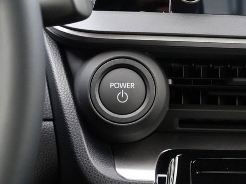 New 2026 Toyota Prius LE FWD image 20