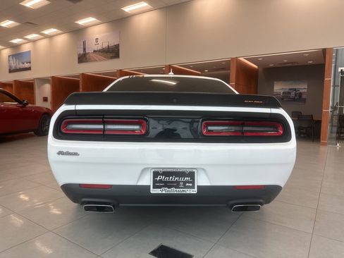 Used 2022 Dodge Challenger R/T Scat Pack image 4