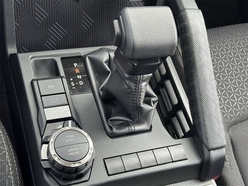 Used 2025 Toyota 4Runner SR5 image 16