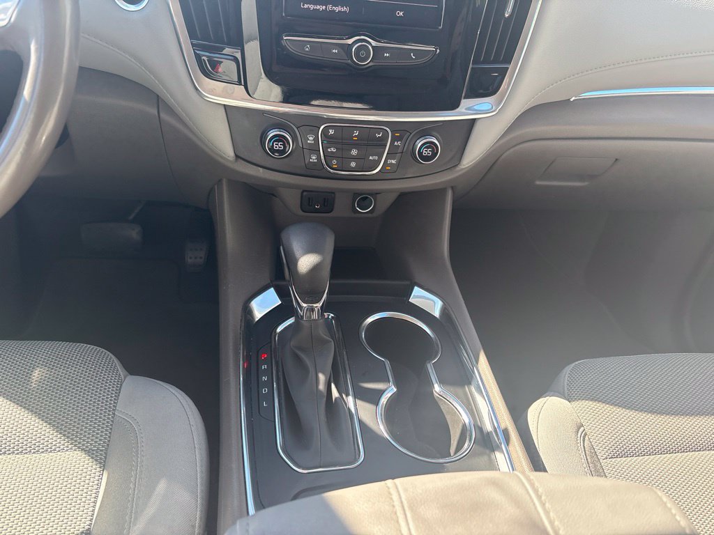 Used 2021 Chevrolet Traverse LT w/ LPO, Cargo Package AWD/4WD image 14