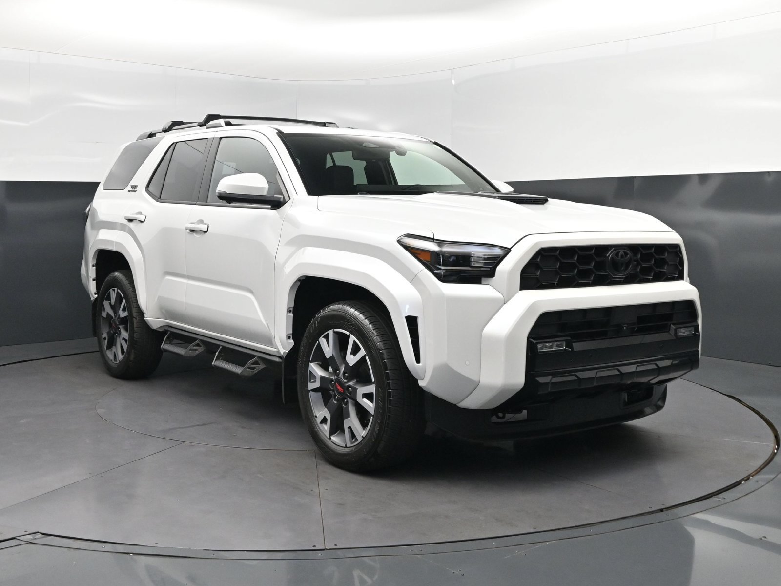 Used 2025 Toyota 4Runner TRD Sport Premium w/ Tow Technology Package AWD/4WD image 9