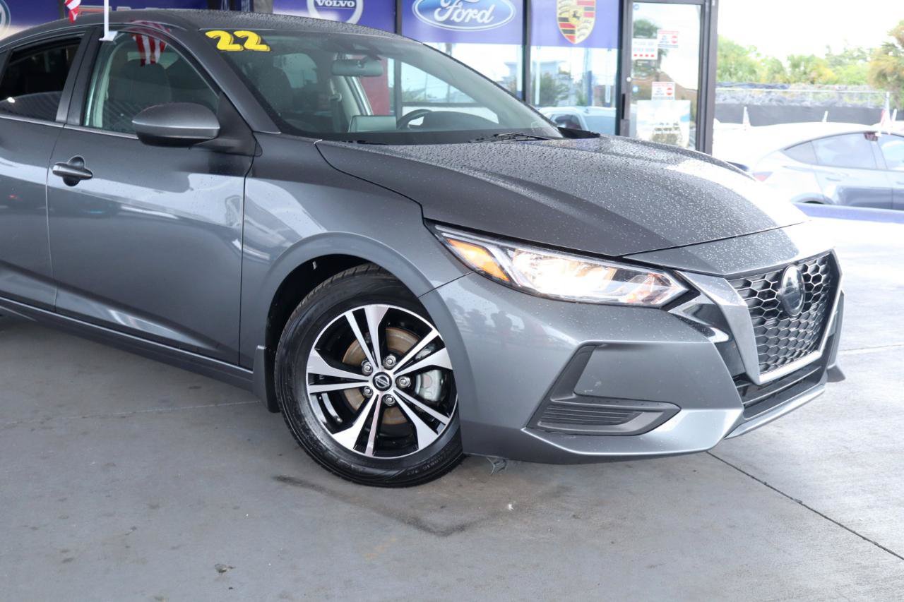 Used 2022 Nissan Sentra SV FWD image 2