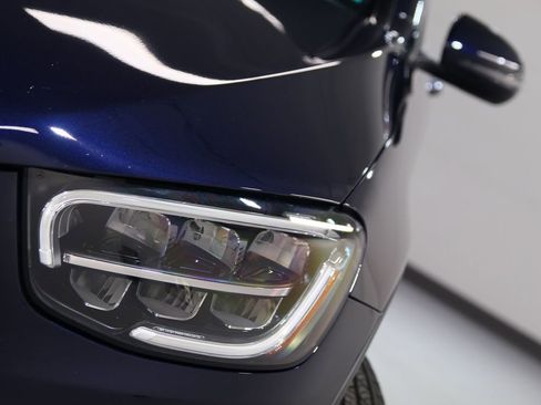 Certified 2022 Mercedes-Benz GLC 300 4MATIC image 9