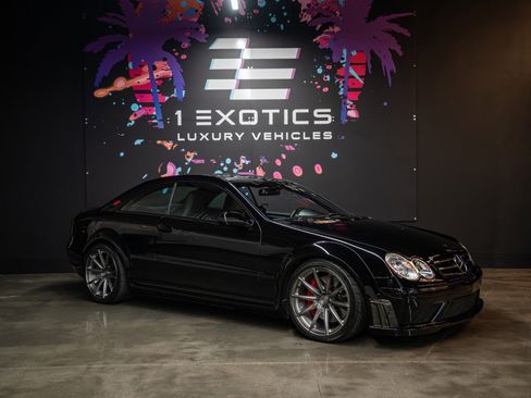 Used 2008 Mercedes-Benz CLK 63 AMG Black Series image 4