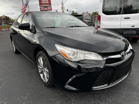 Used 2015 Toyota Camry SE image 1